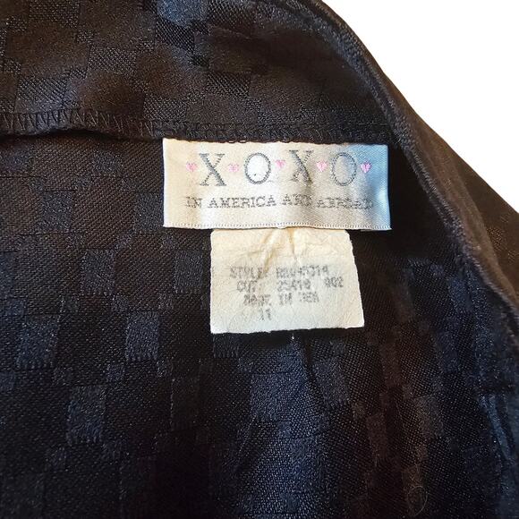 XOXO Black Pebble Print Short Skirt - Picture 4 of 4